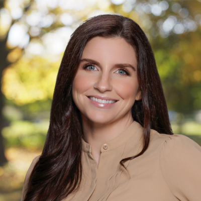 Angie Rupp headshot